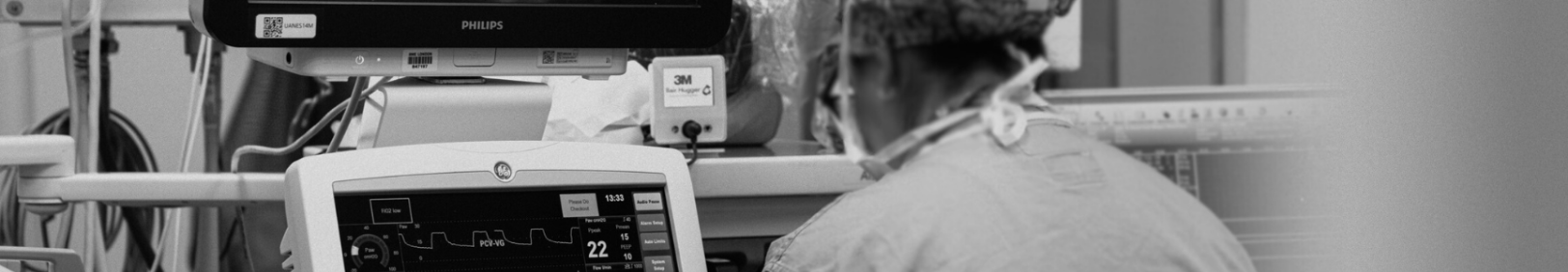 Surgical room heart monitor