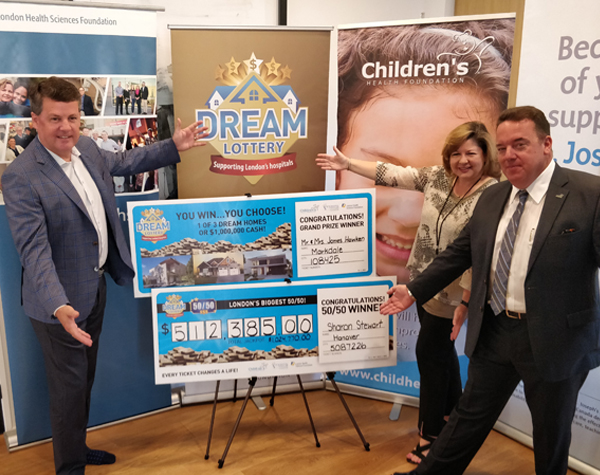 Dream Lottery presentation cheques