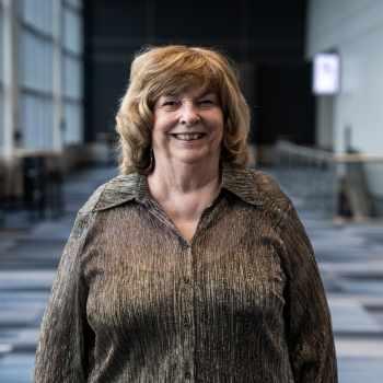 Louise McKnight