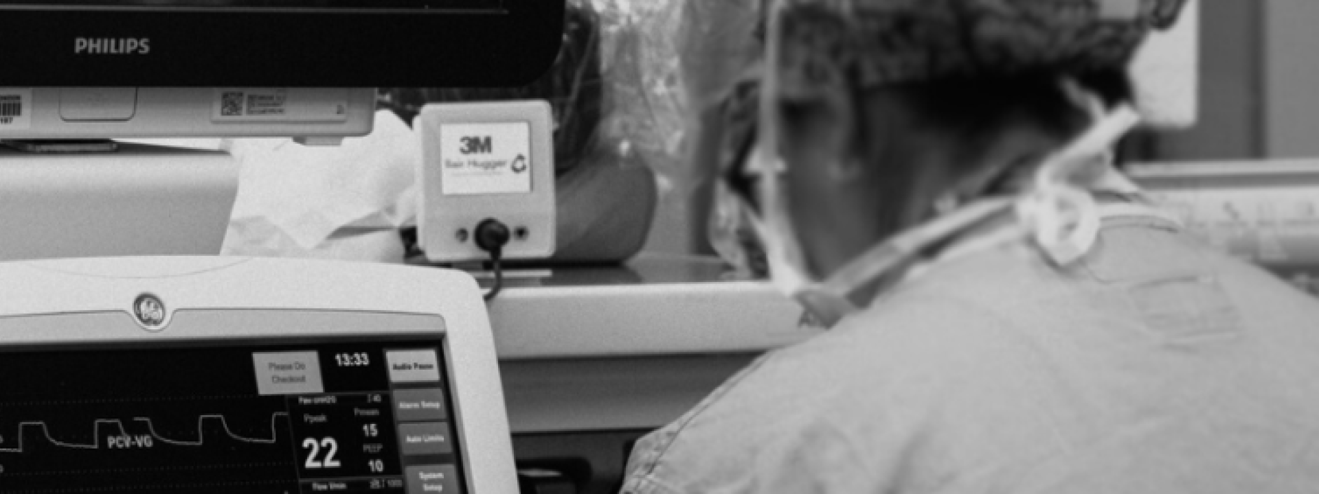 Surgical room heart monitor